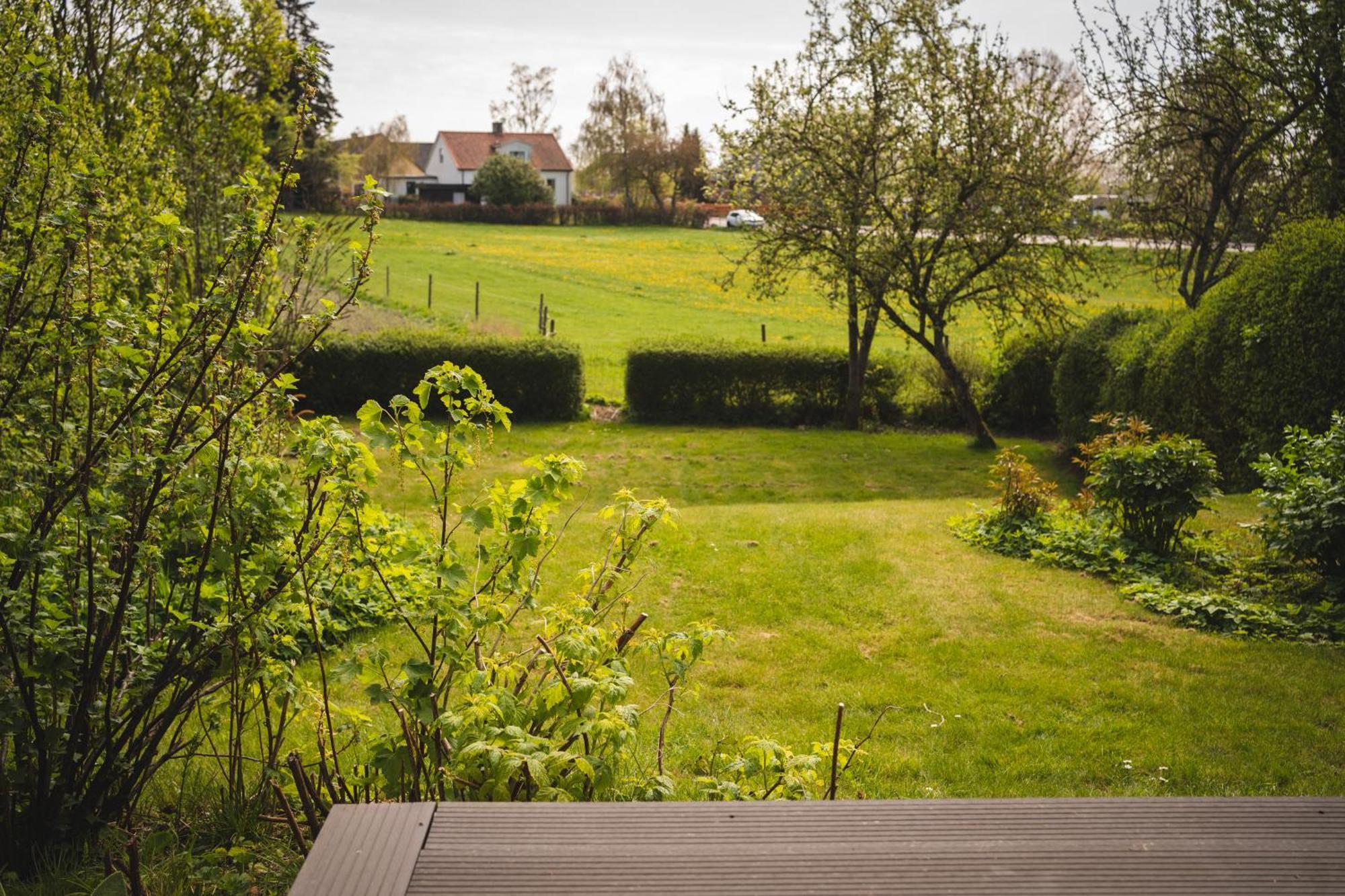 Ferienwohnung Rymligt Radhus Med Tradgard & Parkering Skurup Zimmer foto